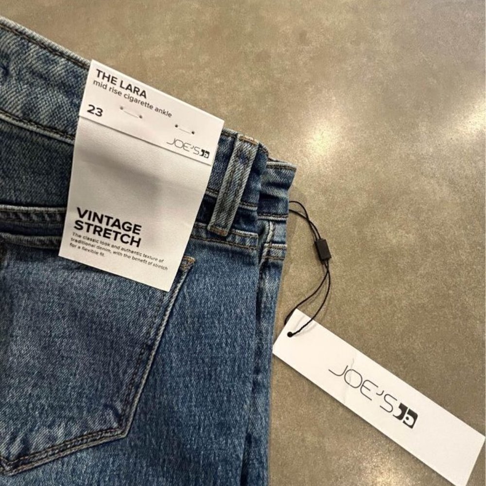 JOES jeans. THE LARA mid rise cigarette ankle jeans. Size 23. New with tags. Adr